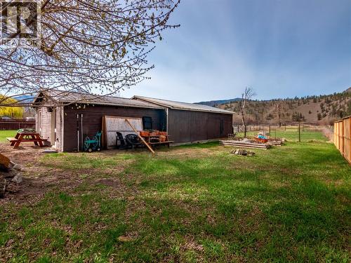 8114 River Road, Oliver, BC - Outdoor