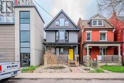 1-LOWER LVL - 74 CATHCART STREET Hamilton, ON L8R 1M5