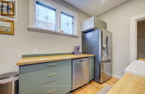 8 Spring Street E, Waterloo, ON - Indoor