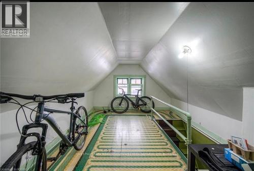 8 Spring Street E, Waterloo, ON - Indoor Photo Showing Other Room