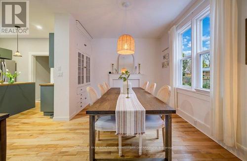 8 Spring Street E, Waterloo, ON - Indoor Photo Showing Dining Room