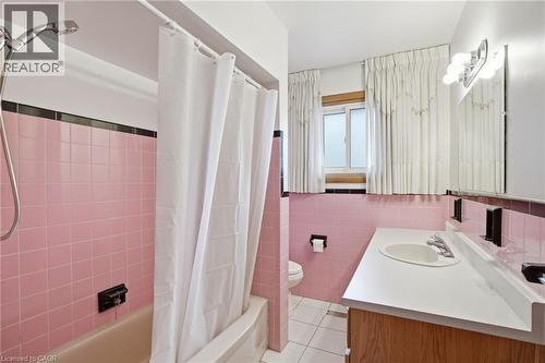347 Hixon Road, Hamilton, ON - Indoor Photo Showing Bathroom