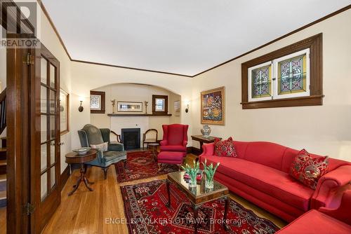 23 Woodlawn Avenue, Ottawa, ON - Indoor Photo Showing Living Room