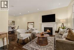 104 BARNESDALE Avenue N  Hamilton, ON L8L 6S5