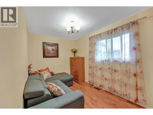 202 Balmoral Place, Port Moody, BC - Indoor Photo Showing Other Room