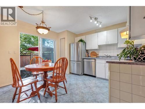 202 Balmoral Place, Port Moody, BC - Indoor