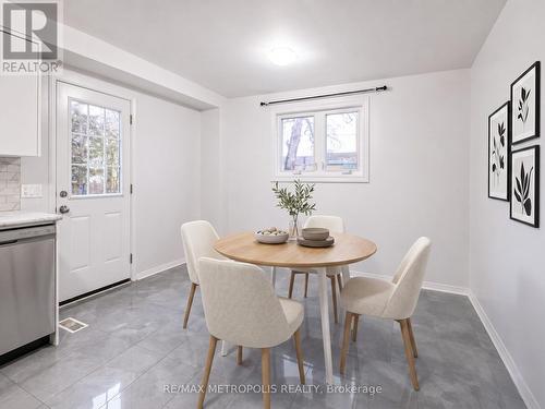 1098 Cedar Street, Oshawa, ON - Indoor Photo Showing Dining Room