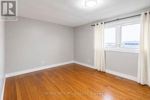1098 Cedar Street, Oshawa, ON - Indoor Photo Showing Other Room