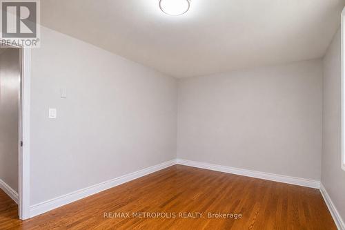 1098 Cedar Street, Oshawa, ON - Indoor Photo Showing Other Room