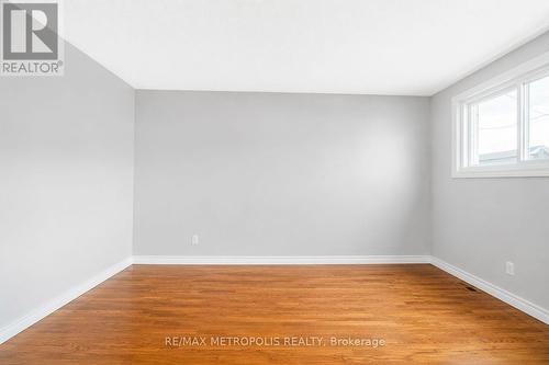 1098 Cedar Street, Oshawa, ON - Indoor Photo Showing Other Room
