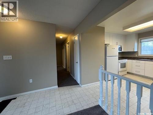 190 Carleton Drive, Saskatoon, SK - Indoor Photo Showing Kitchen