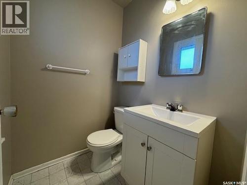 190 Carleton Drive, Saskatoon, SK - Indoor Photo Showing Bathroom