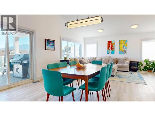 365 Legacy Lookout, Cranbrook, BC - Indoor Photo Showing Dining Room