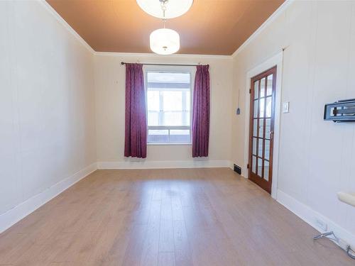 151 Secord St, Thunder Bay, ON - Indoor Photo Showing Other Room