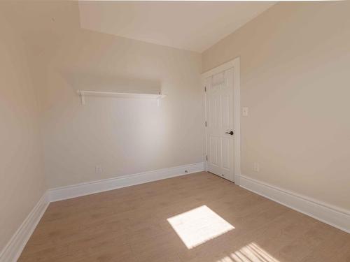 151 Secord St, Thunder Bay, ON - Indoor Photo Showing Other Room