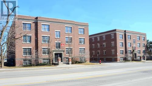 359-363 DUCKWORTH STREET  Barrie (Grove East), ON L4M 3X8