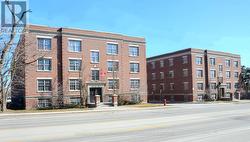 359-363 DUCKWORTH STREET Barrie (Grove East), ON L4M 3X8