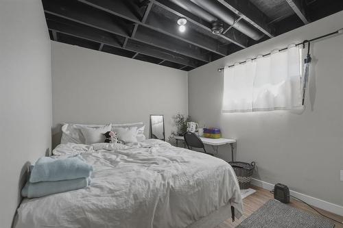 32 Alexandre Place, Marchand, MB - Indoor Photo Showing Bedroom