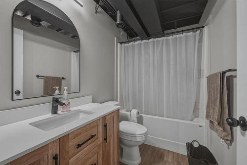 32 Alexandre Place, Marchand, MB - Indoor Photo Showing Bathroom