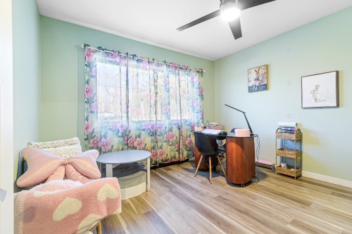 Chambre à coucher - 60 Ch. Sinclair, Brownsburg-Chatham, QC - Indoor