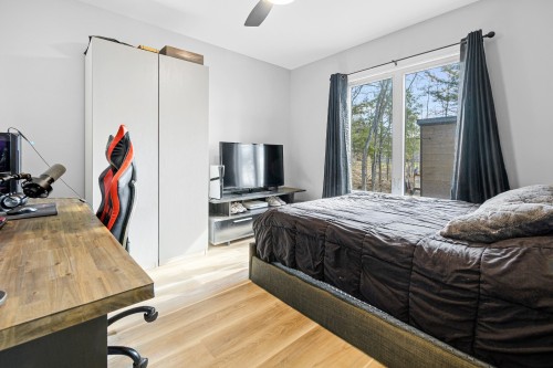 Chambre à coucher - 60 Ch. Sinclair, Brownsburg-Chatham, QC - Indoor Photo Showing Bedroom