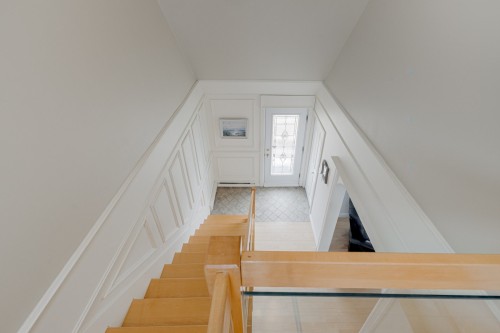 Escalier - 405 Av. Mathieu, Donnacona, QC - Indoor Photo Showing Other Room