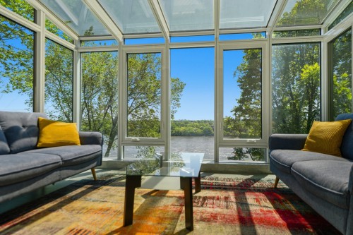 Solarium/Verrière - 3650 Boul. Lévesque E., Laval (Saint-Vincent-De-Paul), QC 