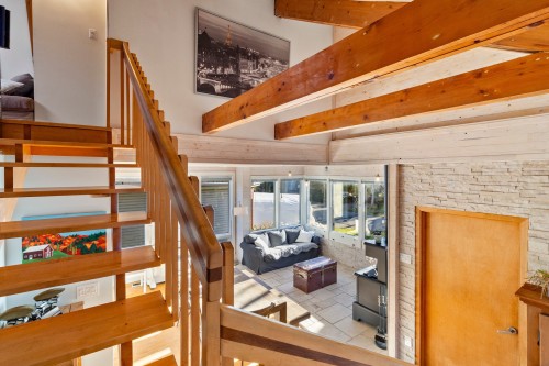 Staircase - 55 13E Avenue, Deux-Montagnes, QC - Indoor Photo Showing Other Room