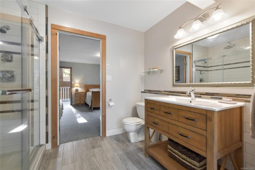 4836 Spring Rd, Saanich, BC 