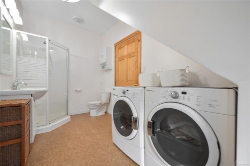 4836 Spring Rd, Saanich, BC 