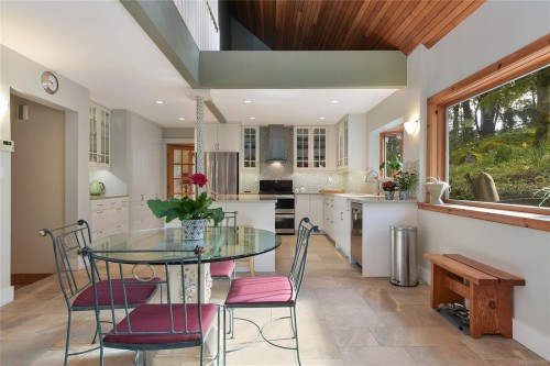 4836 Spring Rd, Saanich, BC 