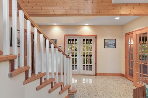 4836 Spring Rd, Saanich, BC 