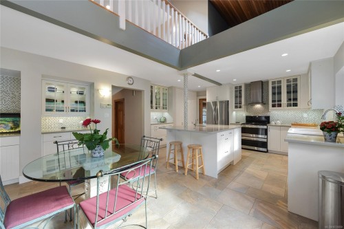 4836 Spring Rd, Saanich, BC 