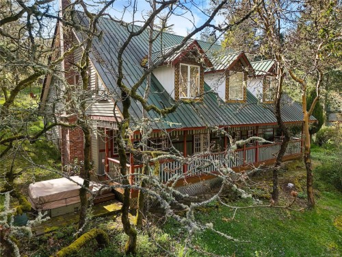 4836 Spring Rd, Saanich, BC 
