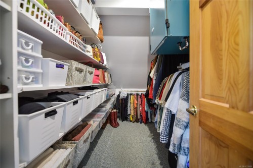 4836 Spring Rd, Saanich, BC 