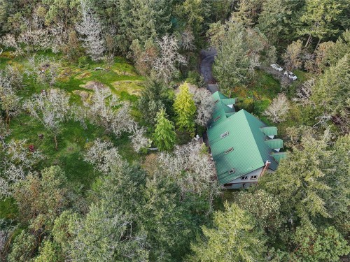 4836 Spring Rd, Saanich, BC 