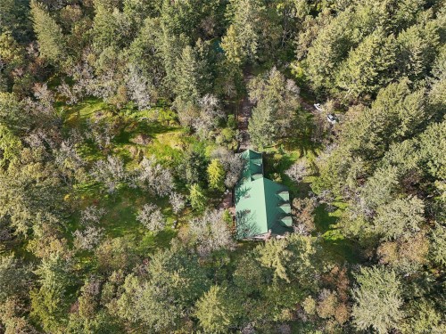 4836 Spring Rd, Saanich, BC 