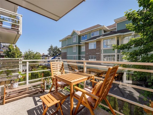 206-9861 Third St, Sidney, BC - Outdoor With Exterior
