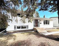 765 Elmhurst RD  Winnipeg, MB R3R 0V3