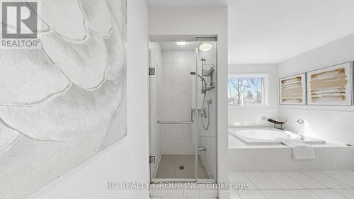 23 Brookeview Drive, Aurora, ON - Indoor Photo Showing Bathroom