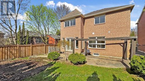23 Brookeview Drive, Aurora, ON - Outdoor