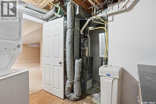 443 Nemeiben Road, Saskatoon, SK - Indoor Photo Showing Laundry Room