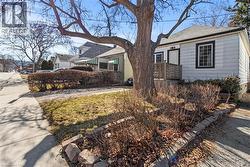 29 WEXFORD Avenue N  Hamilton, ON L8H 4M2