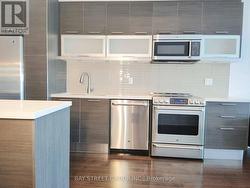 6704 - 388 YONGE STREET Toronto, ON M5B 0A4