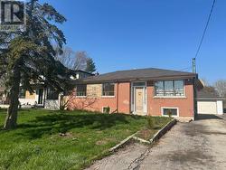 451 SANDMERE PLACE Oakville, ON L6L 4G5