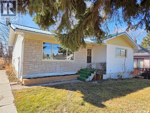 30 Main Street, Manor, SK - Outdoor