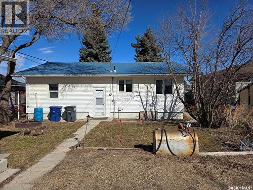 30 Main Street, Manor, SK - Outdoor