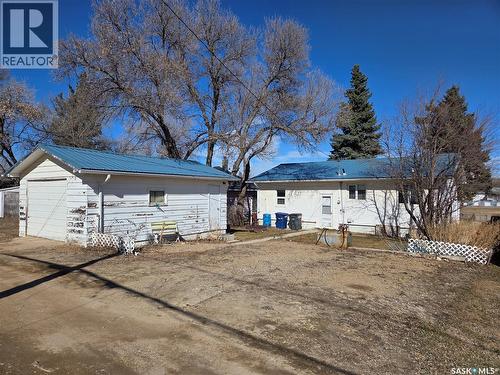 30 Main Street, Manor, SK - Outdoor