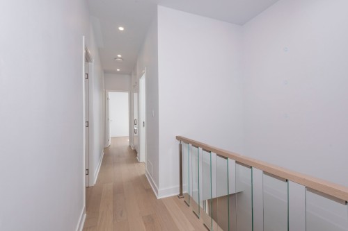 Passageway - 473 Av. Strathcona, Westmount, QC - Indoor Photo Showing Other Room
