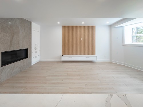 Family Room - 473 Av. Strathcona, Westmount, QC - Indoor With Fireplace